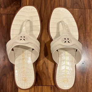 NWOT Tory Burch cream color sandal